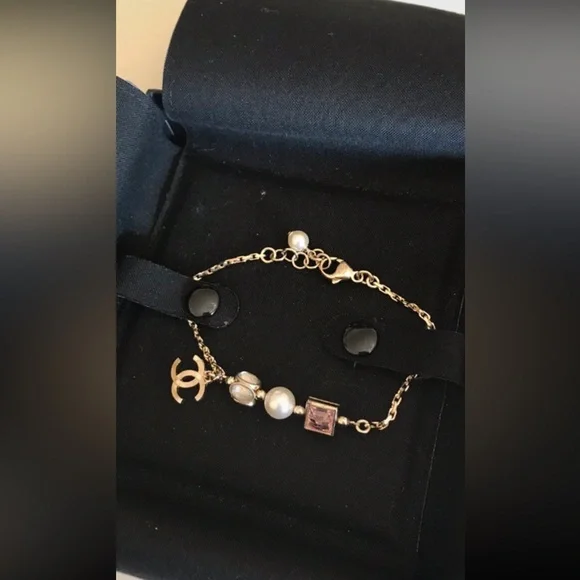 Chanel Gold-tone Chain Bracelet with Pink Crystal & Pearl Charm-NWOT-adjustable - Picture 2 of 10